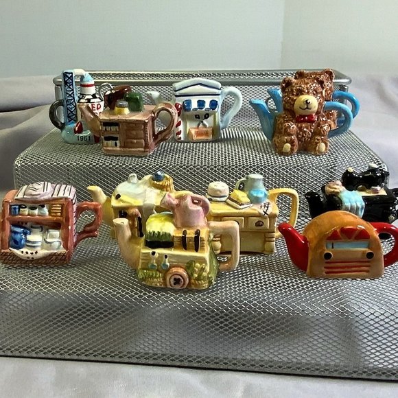 11 Red Rose Tea Miniature Teapots Collectible Figurines - Picture 1 of 6